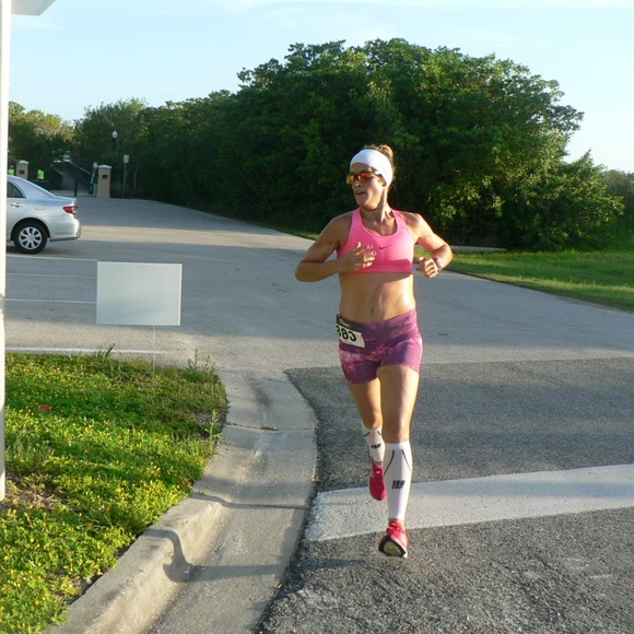 Meet Your Posher : Natashiia - Picture 3 of 8